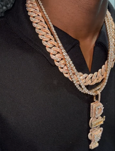 Bijou de luxe Hip Hop avec breloque trophée sportif, design à maillons audacieux, style urbain affirmé, cadeau de fête pour hommes et femmes - Product Image 5