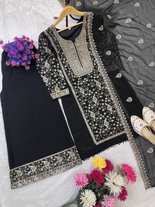 Salwar Kameez indiens d'excellente qualité pour mariage et occasions spéciales, pour femmes. Disponibles au prix de gros. - Product Image 3