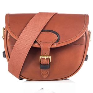 Sac de chasse en cuir pleine fleur sur mesure OEM pour le sport de plein air, avec accès rapide, doublure en daim et sangle réglable - Product Image 1