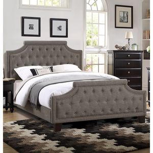 Letto matrimoniale king size in polifibra marrone stile moderno americano tradizionale con testiera e pediera imbottite e trapuntate a bottoni per camera da letto - Product Image 2