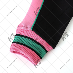 Chaqueta Universitaria AKA 1908 para Mujer, Chaqueta Bomber Rosa y Verde Alpha Kappa Alpha con Letras Bordadas - Product Image 3