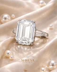 แหวนเพชรทรงเอเมอรัลด์ SHREYA DIAM ขนาด 5.00 กะรัต E VVS รับรองโดย IGI แหวนเพชรผู้หญิง ทอง 14k แหวนหมั้นคลาสสิกทรงบาแกตต์ - Product Image 1