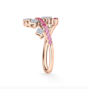 Anillo Moderno con Gema Rosa y Acentos de Piedras Blancas en Racimo, Anillo de Declaración en Oro Rosa con Engaste de Garras, Oro 10K 14K 18K, Plata 925 935 - Product Image 3