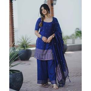Ensemble de costume en mousseline de soie bleu irlandais - Taille XS - Product Image 6