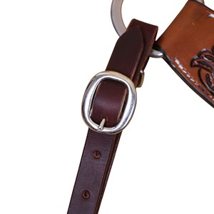 Collier de poitrine en cuir ciselé à la main, doté d'un design profilé en cuir huilé moyen avec des motifs floraux. - Product Image 6