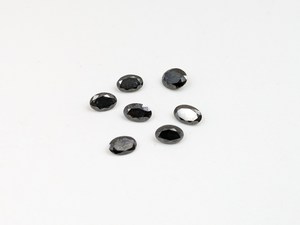 Pierre précieuse en diamant noir naturel facetté, taille ovale, 4x6mm, 0,42ct - Product Image 2