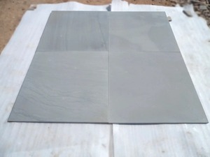 Dalles et carreaux en pierre naturelle grise Kandla, durables, pour l'architecture de style patrimonial - Product Image 3