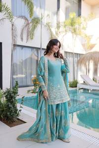 Ensemble Kurti, Sharara Plazzo et Dupatta en tissu doux avec broderie artisanale, longueur genou, spécial Aïd et Ramadan, pour femmes ou filles - Product Image 5