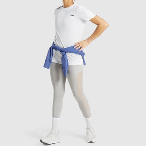 T-shirt ample décontracté pour femme – Style moderne et confortable pour le quotidien / T-shirt femme coupe classique – Tendance et décontracté pour tous les jours 2026 - Product Image 4