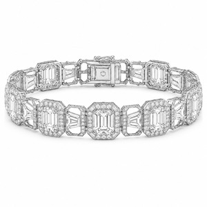 Bracelet de luxe personnalisé en or blanc 18 carats avec diamants taille émeraude, maillons tennis pavés géométriques et diamants de laboratoire - Product Image 3