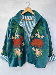 Veste courte bohème faite main en velours bleu sarcelle avec broderie animale et florale tropicale, artisanat indien, cadeau pour elle - Product Image 3