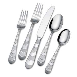 Ensemble de couverts en acier inoxydable de qualité supérieure pour une table de dîner luxueuse avec finition miroir, résistant à la rouille et au design durable - Product Image 5