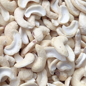 Wholesales Vietnam Cashew <b>Nuts</b> Bulk Raw Cashew <b>Nuts</b> WW180, WW240, WW320, LP, WS Cashew <b>Nuts</b> OEM, ODM - Product Image 1