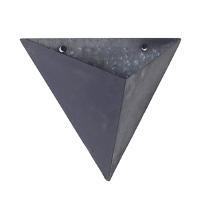 Ensemble de 2 vases à fleurs et jardinières de luxe suspendus au mur pour la décoration de la maison Design triangulaire en métal fer galvanisé jardinière décorative - Product Image 3