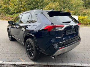 Toyota RAV4 2024 – SUV Familiar Híbrido Premium con Tecnología Inteligente - Product Image 4