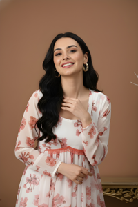 Conjunto de Kurta de Georgette con Estampado Floral Blanco y Dupatta para Mujer, Completamente Cosido con Forro de Crepé, Todas las Tallas Disponibles, Venta al Por Mayor - Product Image 2