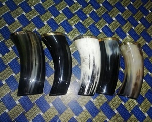 Copa de vino de cuerno para beber de animales pulidos con moldura de latón, vajilla de vidrio de cerveza antigua, accesorios para bebidas portátiles - Product Image 4