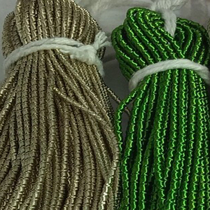 Fil à broder métallique doré de qualité supérieure, en polyester durable, pour la couture à la main et les projets d'artisanat - Product Image 2