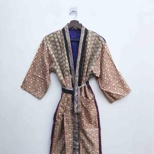 Kimono indio de seda reciclada, bata vintage de seda, bata de baño maxi con patchwork, kimono de seda para mujer, ropa de playa de verano - Product Image 1