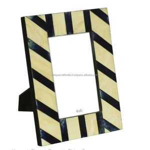 Cadre photo en bois fait main avec incrustation en résine à rayures noires et blanches, décoration classique moderne - Product Image 5