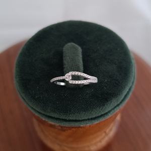 Anillo de Compromiso Clásico de Plata de Ley 925 con Circonita Cúbica, Diseño Infinito, Elegante y Minimalista, Anillo de Promesa de Boda para Mujer, Regalo - Product Image 1