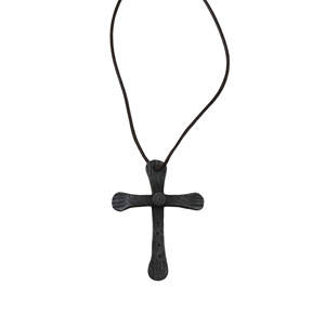 Pendentif Cœur en Fer Forgé à la Main Style Médiéval, Breloque en Fil Torsadé Faite à la Main par un Fermeur, Pendentif Nœud sur Cordon en Cuir - Product Image 5