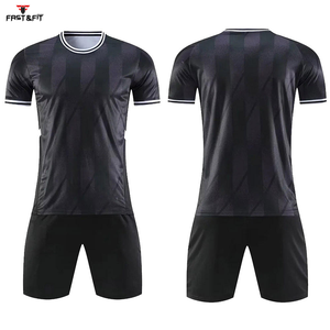 Vêtements de sport professionnels à bas prix, uniformes de football pour hommes, uniformes de football de haute qualité fabriqués au Pakistan - Product Image 2