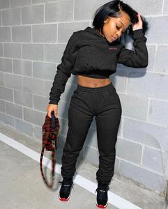 Ensemble de survêtement 2 pièces pour femme, noir, à capuche, antistatique, en polyester/coton, manches longues, couleur unie, décontracté, avec pantalon de jogging à taille élastique et côtés élastiqués - Product Image 2