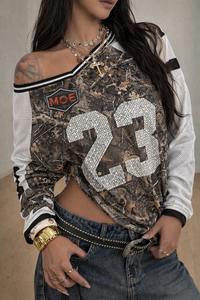 Maillot de football américain personnalisé en jersey court à manches longues avec strass et motif camouflage pour femme, style streetwear oversize en maille, fournisseur OEM en gros - Product Image 2