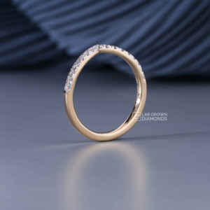 Anillo de Moissanita de Corte Redondo en Oro Amarillo de 14K para Mujer, Lujoso, 0.28 Quilates de Peso Total, 2.13 Gramos, Joyería Fina para Boda o Compromiso - Product Image 5