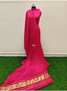 Sari Gharchola Bandhani de Seda Pura de Lujo con Borde de Zari, Sari Tradicional Indio para Bodas y Festivales - Product Image 2