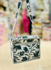 Quilted Cotton Tote <b>Bag</b> Floral Print Shoulder Handbag Zipper Closure Foldable Carry <b>Bag</b> for Travel Shopping - Product Image 3