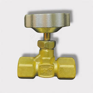 Conector de latón de un cuarto de pulgada para cilindro de camping con perilla de control para uso de gas portátil en cocinas exteriores, fabricado en Pakistán - Product Image 1