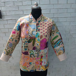 Chaqueta Acolchada Kantha de Algodón Vintage con Parches, Hecha a Mano con Estampado de Bloques, Transpirable y Ecológica para Otoño/Invierno, Ideal para Damas de Honor - Product Image 1