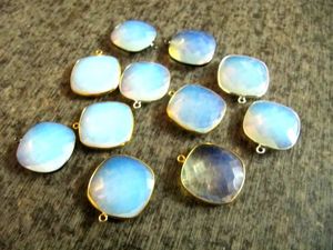 Opale blanche en quartz, taille 23 mm, forme coussin carrée, connecteur à boucle unique, choisissez la couleur de placage - Product Image 3