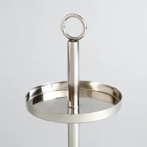 Support à gâteau multi-étages en acier inoxydable fait main, écologique, de forme ronde, pour la présentation de cupcakes et desserts lors d'événements de mariage - Product Image 2