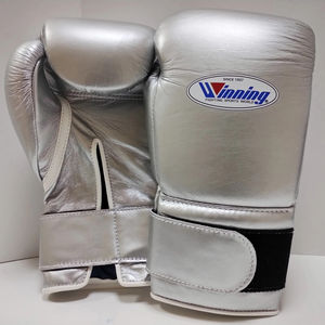 Guantes de Boxeo Profesionales de Primera Calidad 2026, Personalizados, con Velcro Plateado, Hechos a Mano con Cuero Genuino Resistente, Tallas Personalizadas - Product Image 5