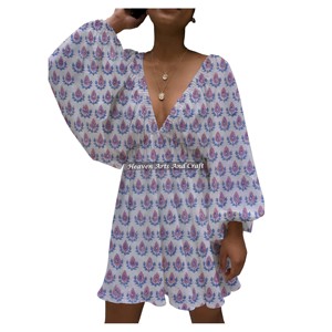 Vestido de playa de una pieza para mujer, estilo europeo-americano, con estampado a mano, cuello en V profundo, estilo farol, que cubre el vientre, para el mercado internacional. - Product Image 2