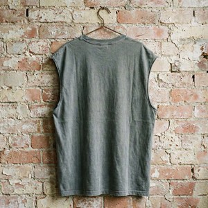 เสื้อยืดคอตตอนพรีเมียมเนื้อหนา ทรงเข้ารูป พร้อมดีไซน์วินเทจฟอกสี และทรงไหล่ตกขนาดโอเวอร์ไซส์ - Product Image 6