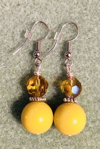 Pendientes de Resina Hechos a Mano Azul Cielo, Elegantes Pendientes de Resina con Flor de Orquídea, Joyería de Resina con Toque Natural, Pendientes de Resina Hechos a Mano con Diseño de Atardecer - Product Image 6