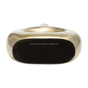 Vase à fleurs en fer de luxe moderne et minimaliste, design artisanal à motifs uniques, style côtier, écologique, couleur personnalisée Zahid - Product Image 5