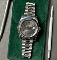 Montre de plongée Hercules avec logo personnalisé, mouvement Seiko NH35, date et jour, bracelet en acier inoxydable et cuir Jubilee