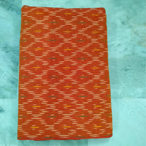 Tissu en coton Ikat indien traditionnel tissé à la main, écologique, durable, lavable, pour la maison, les vêtements et la tapisserie - Product Image 1