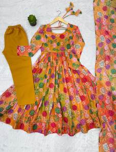 Robe Anarkali / Ensemble Kurti en organza de soie doux à imprimé floral, couleurs magnifiques, nouveau design tendance, pour tous les jours, le bureau, les fêtes, l'hiver - Product Image 5