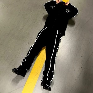 Conjunto Deportivo Personalizado para Hombre con Sudadera con Capucha, Chaqueta de Algodón con Cierre y Pantalones Jogger, Impresión de Logotipo Unisex - Product Image 1