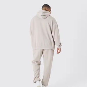 Vêtements de sport d'hiver pour hommes, survêtement à manches longues en polyester, service OEM, prix bas - Quantité en gros - Product Image 1