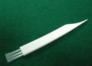 ฝาครอบแปรง DK-596 และที่เปลี่ยนเข็มจักรเย็บผ้า - Product Image 2