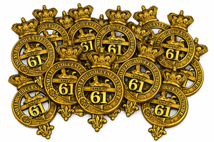Insignia de gorra Glengarry estilo Gloucestershire del siglo VI, antigua, victoriana, acabado en latón, rara - Product Image 4