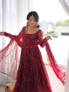 Traje Anarkali Étnico Indio para Mujer, Conjunto Anarkali de Georgette con Estampado Floral y Dupatta para Fiesta o Boda - Product Image 2