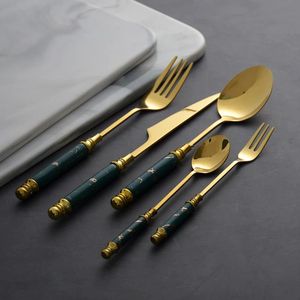 Cubiertos inspirados en el arte, diseñados para cenas creativas, presentaciones expresivas y entornos de mesa artísticos de primera calidad. - Product Image 3